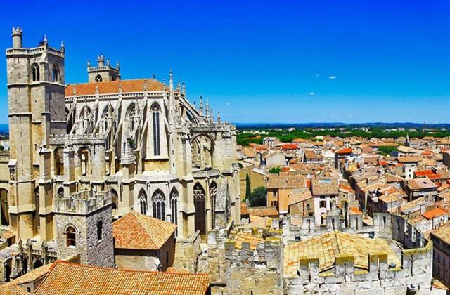 You&Me Narbonne Luaran gambar